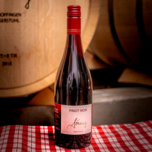 PINOT NOIR trocken - vom schwarzen Vulkanboden - Weingut Göring